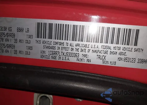 2018 Ram 1500 Big Horn 4X4 5'7 Box z USA, uszkodzony, nr VIN 1C6RR7LTXJS333363